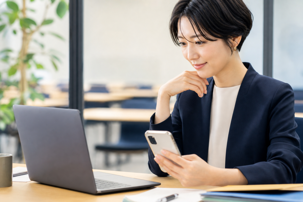 リードナーチャリングのファネル図を確認する学校広報担当者